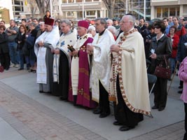 200 greet Remembrance Flame in Saskatoon